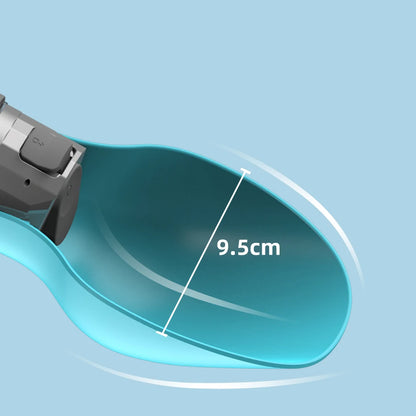 Measurement of a blue pet bowl with a black handle on a light blue background